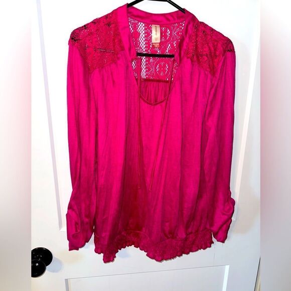 NO BOUNDARIES BRAND WOMENS PLUS SIZE BLOUSE - Picture 1 of 7